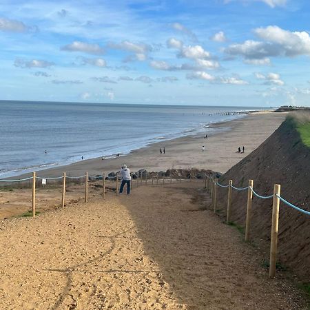 2 Minutes To Happisburgh Beach And Lighthouse Views - Dog Friendly Norfolk Exterior foto